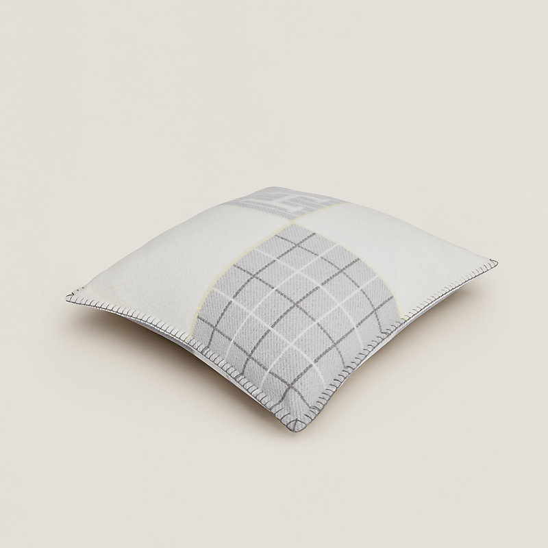Avalon Cabriole pillow | Hermès USA